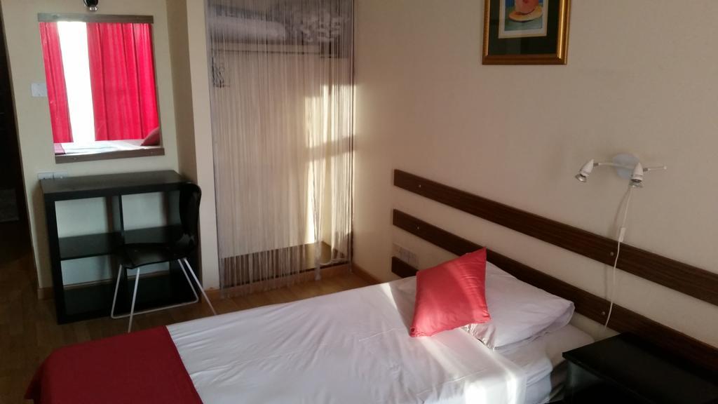Sylva Hotel Limassol Værelse billede